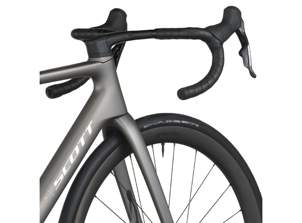 SCOTT Addict RC Team L Landeveissykkel i karbon 