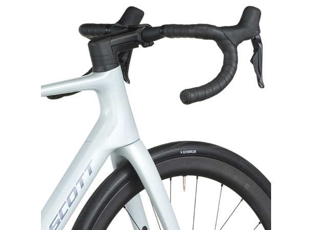 SCOTT Addict 20 Hvit XL Landeveissykkel i karbon 