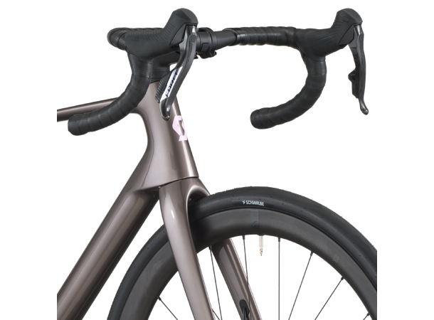 SCOTT Addict 10 L Landeveissykkel i karbon 